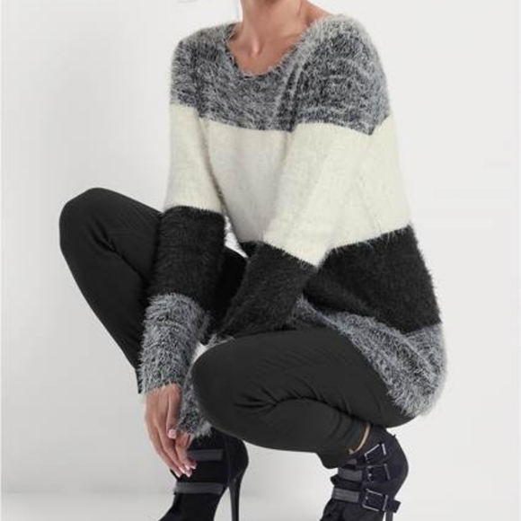 VENUS Sweaters - Venus Cozy Eyelash Mohair Style Long Sleeve Color Block Blk/Wht Stripe Sweater